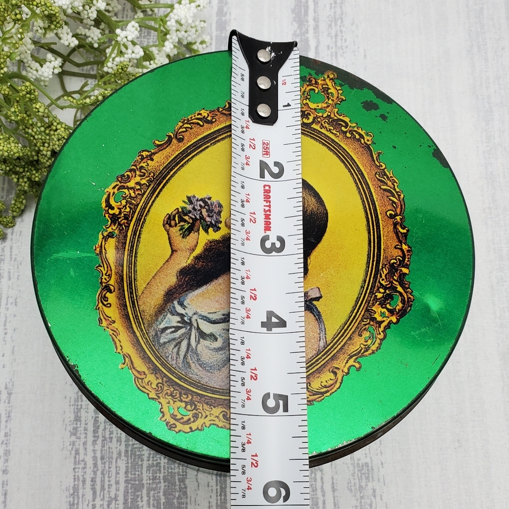 Vintage Green Chiclets Candy Tin * - Picture 7 of 10